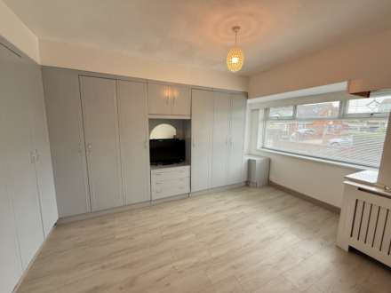 Domar Close, Southdene, Image 6