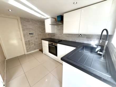 Cringles Drive, Prescot, Image 3