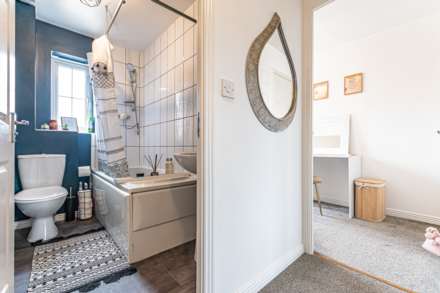 Metcalf Close, Littledale, Image 12