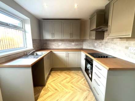 Maureen Walk, Fazakerley, Image 4
