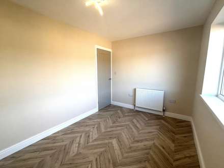 Maureen Walk, Fazakerley, Image 9