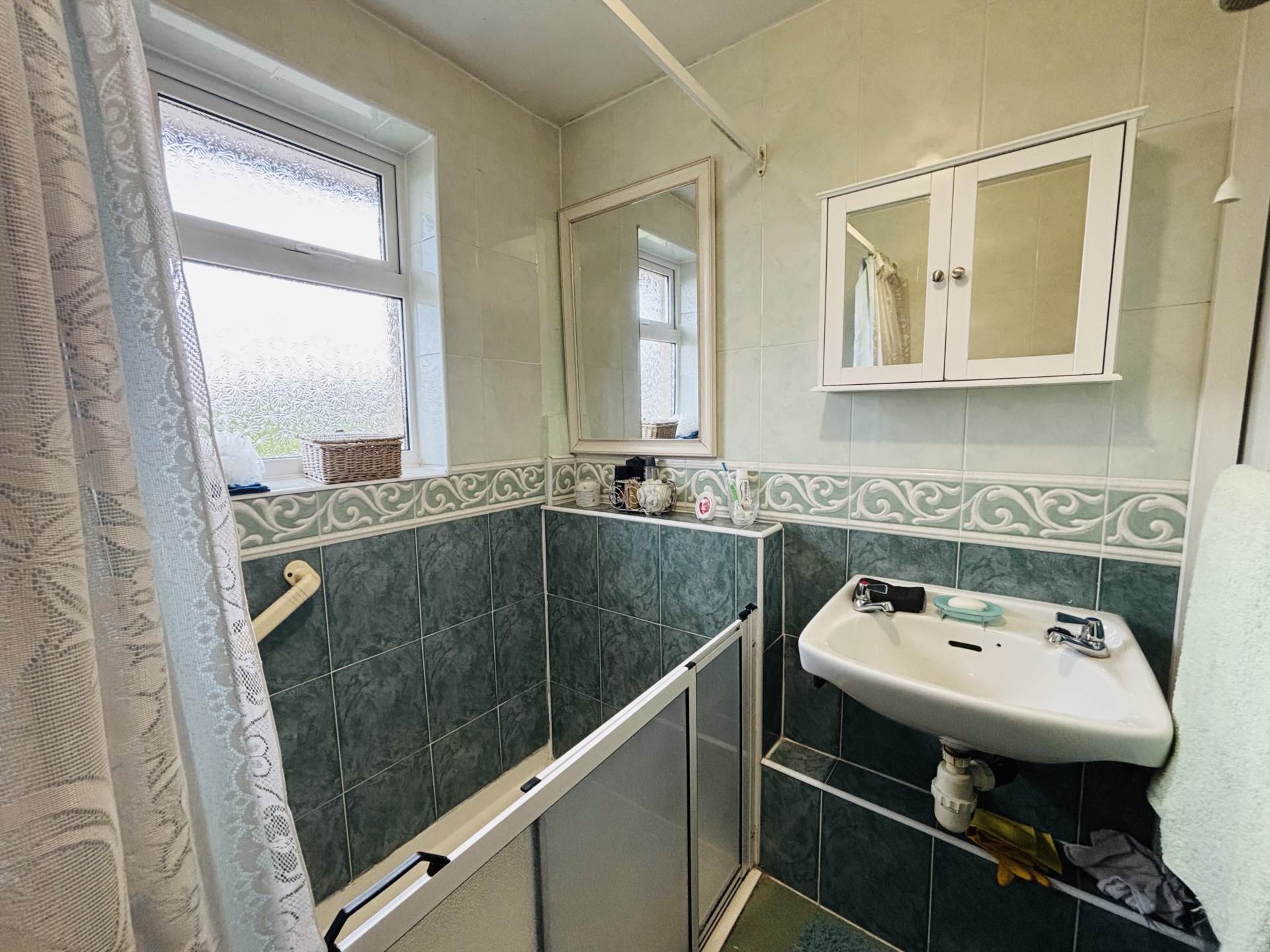 Roughdale Avenue, Southdene, Image 14