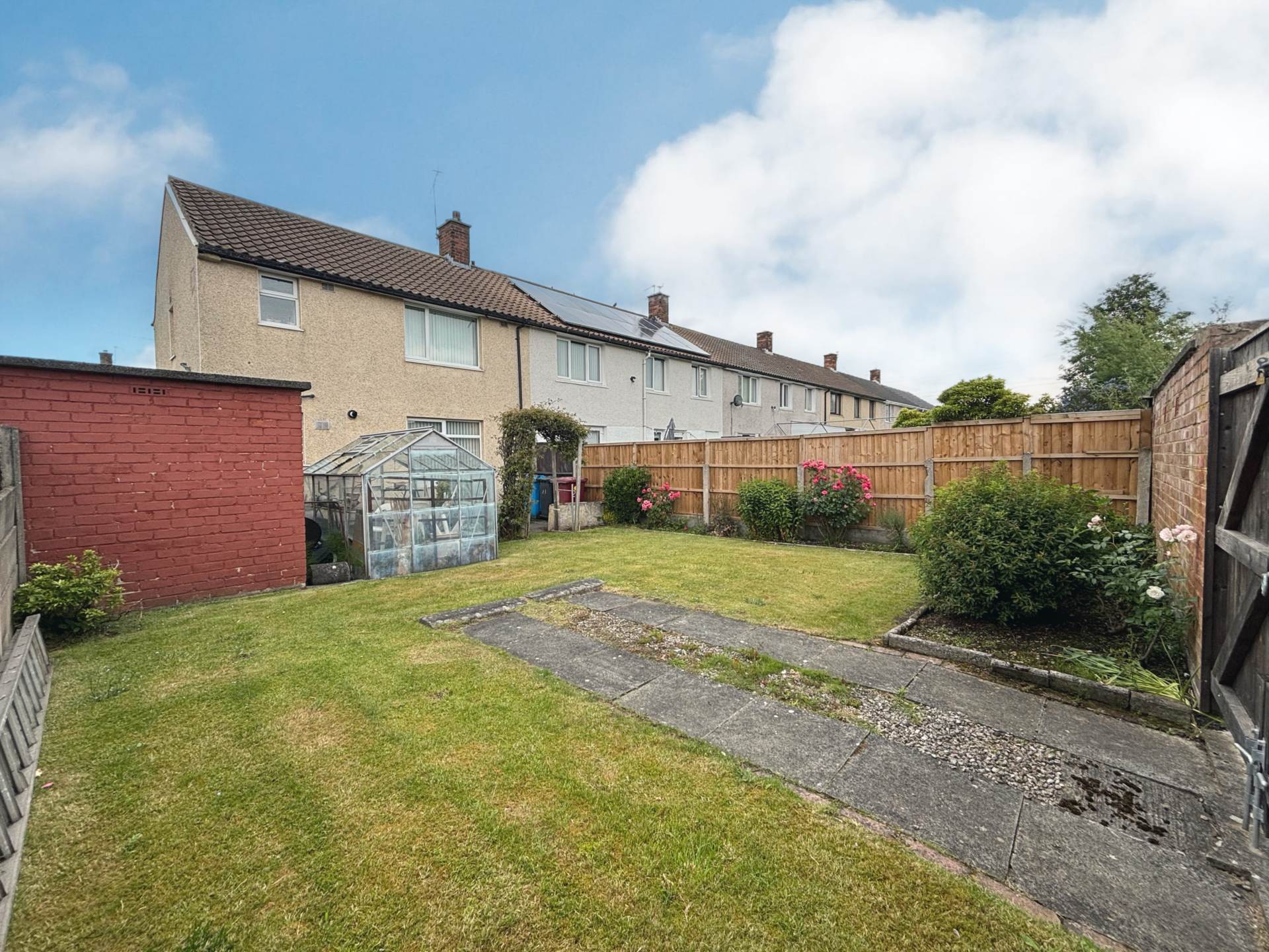 Roughdale Avenue, Southdene, Image 16