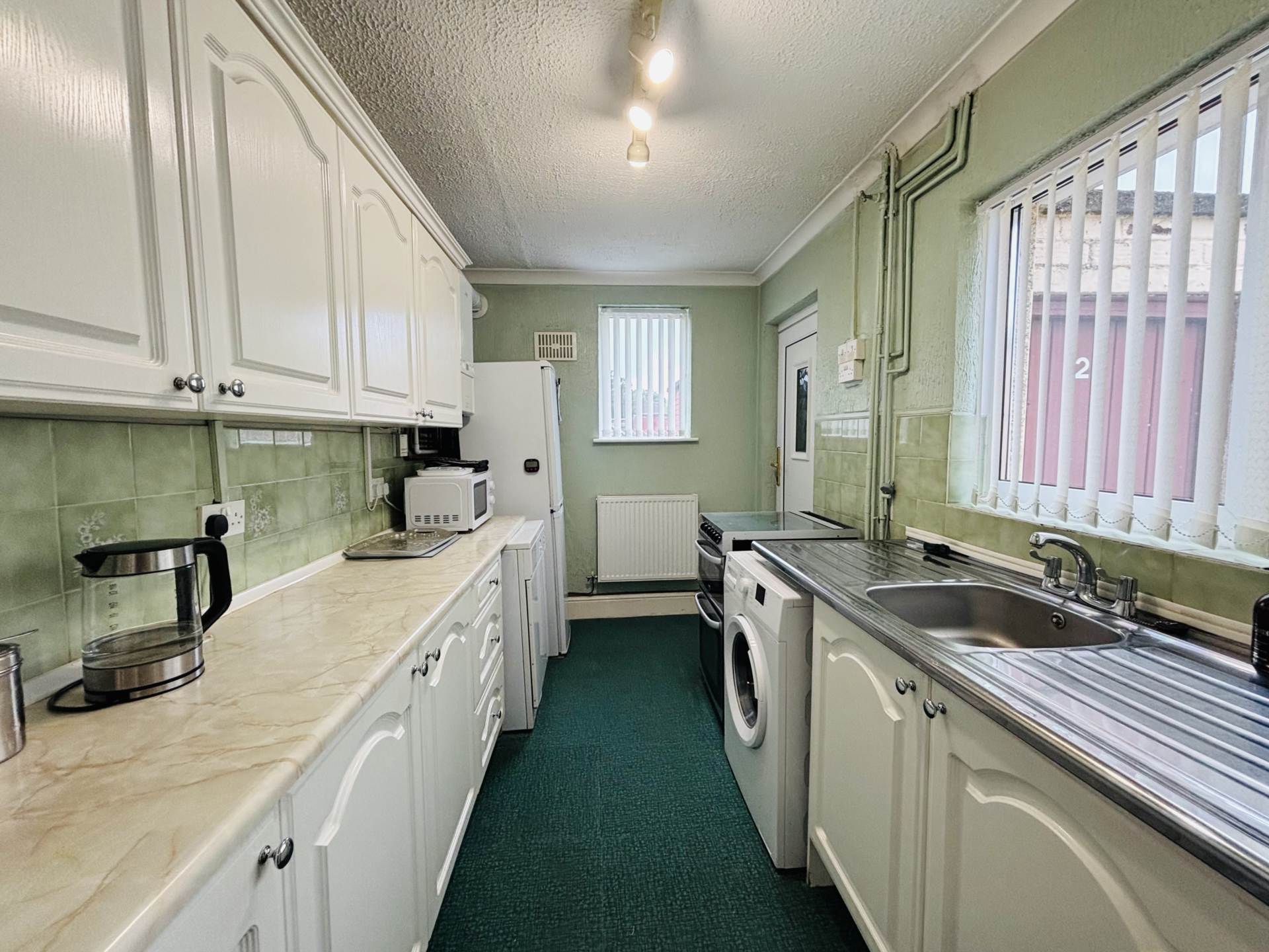 Roughdale Avenue, Southdene, Image 3