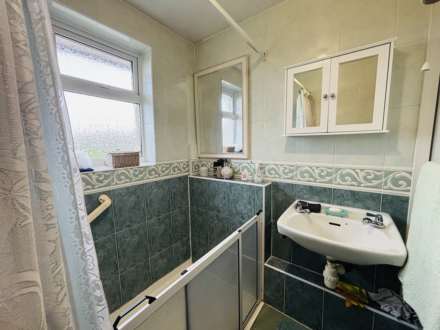 Roughdale Avenue, Southdene, Image 14