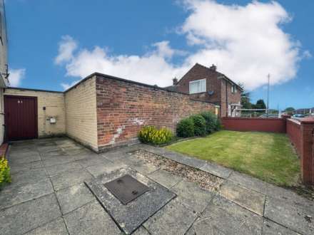 Roughdale Avenue, Southdene, Image 17