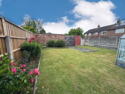 Roughdale Avenue, Southdene, Image 18