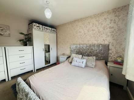 Waverley Crescent, Northwood, Image 10
