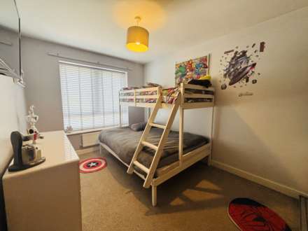 Waverley Crescent, Northwood, Image 11