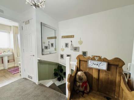 Waverley Crescent, Northwood, Image 8