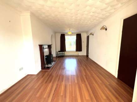 Salerno Drive, Huyton, Image 5