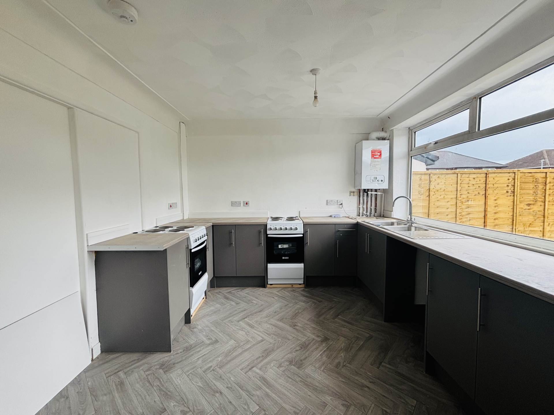 Denstone Avenue, Aintree, Image 3
