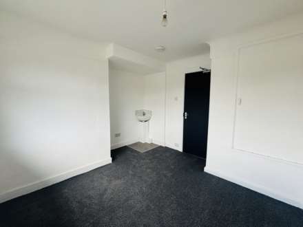 Denstone Avenue, Aintree, Image 19
