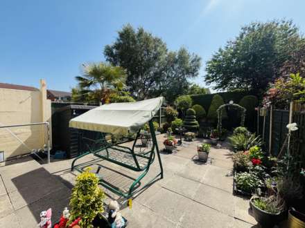 Britonside Avenue, Southdene, Image 20