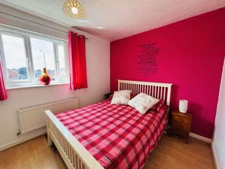 Gorleston Way, Southdene, Image 16