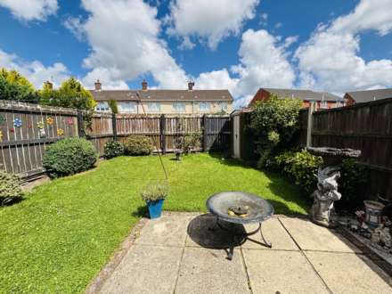 Gorleston Way, Southdene, Image 17