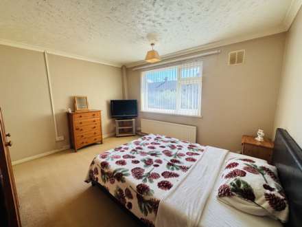 Chadlow Road, Southdene, Image 16