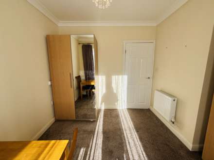 Hazel Avenue, Kirkby Row, Image 16