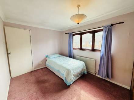 Rushey Hey Road, Southdene, Image 13