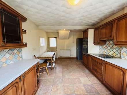 Rushey Hey Road, Southdene, Image 8