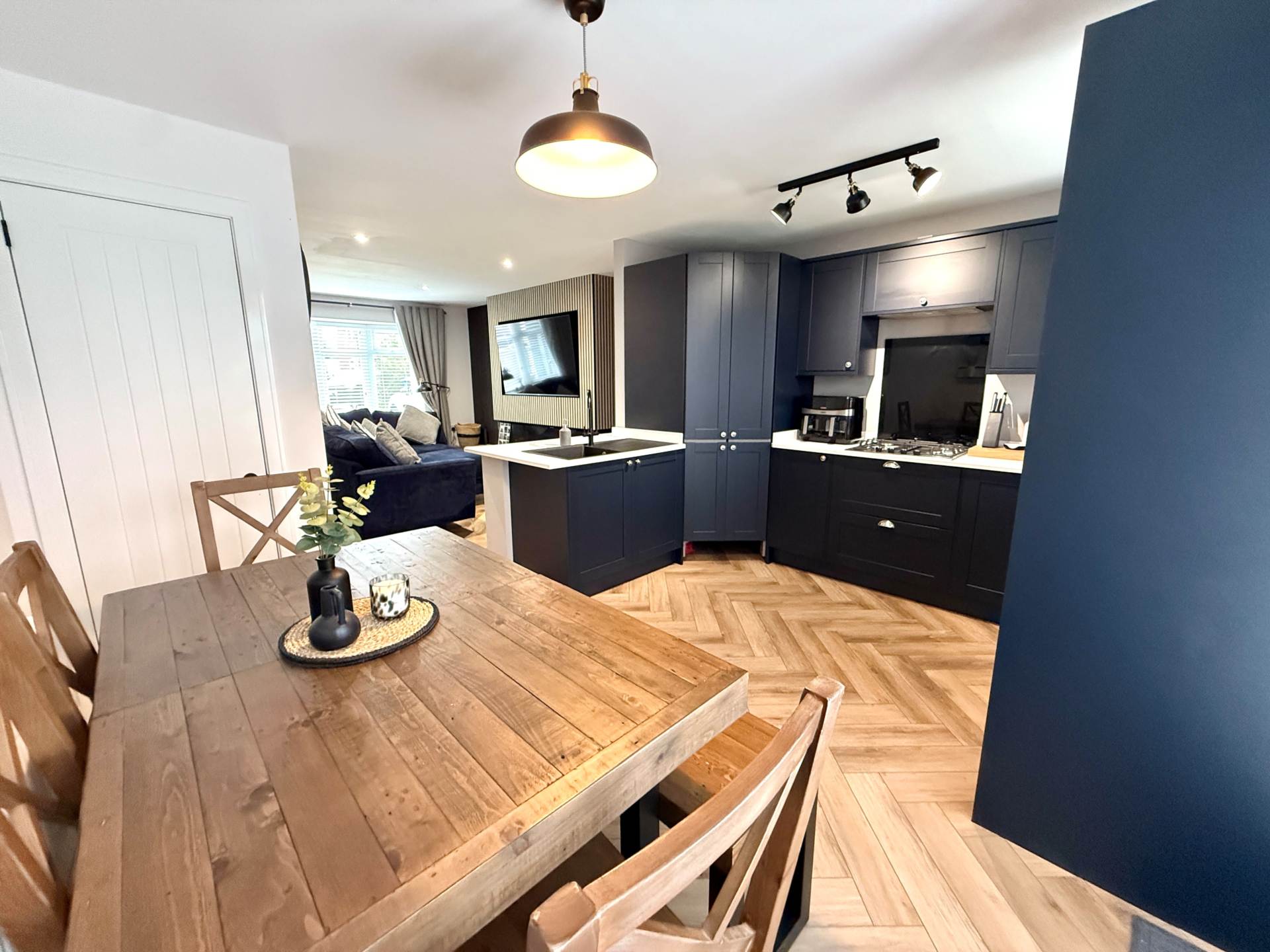 Beattock Close, Melling Mount, Image 8