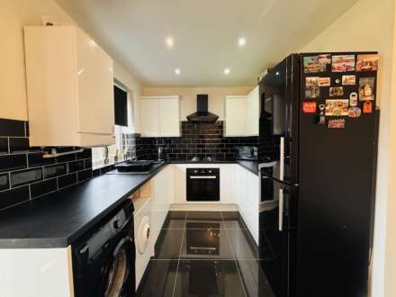 Barnhey Road, Northwood, Image 3