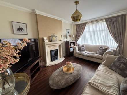 Malvern Close, Mill Park, Image 2