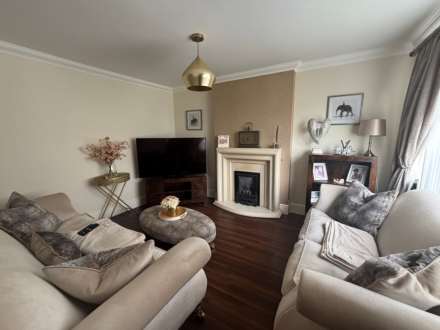 Malvern Close, Mill Park, Image 5