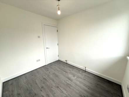 Melling Drive, Old Hall Estate, Image 15