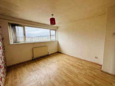 Thistley Hey Road, Southdene, Image 13