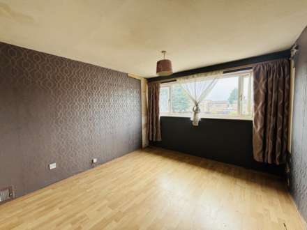 Thistley Hey Road, Southdene, Image 9