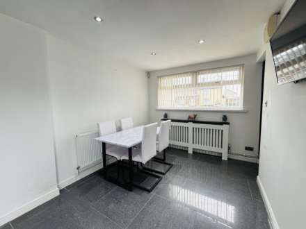 Shirdley Ave, Southdene, Image 12