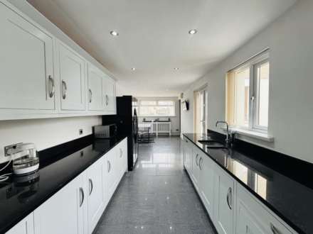 Shirdley Ave, Southdene, Image 14