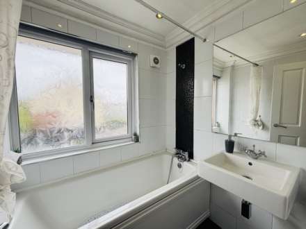 Shirdley Ave, Southdene, Image 22