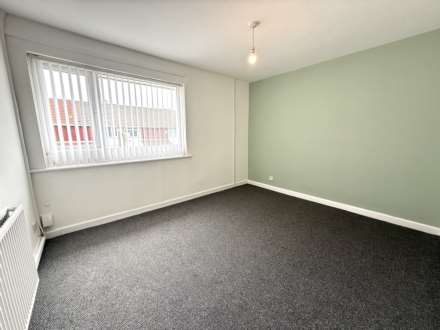 Pauline Walk, Fazakerley, Image 6