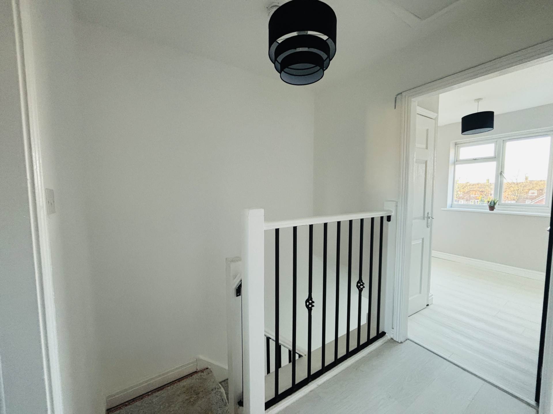 Minstead Avenue, Northwood, Image 10