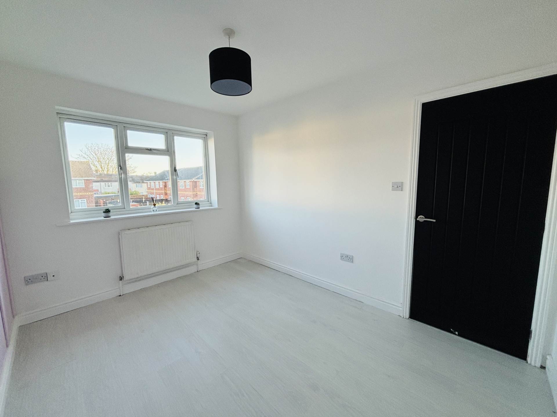 Minstead Avenue, Northwood, Image 14