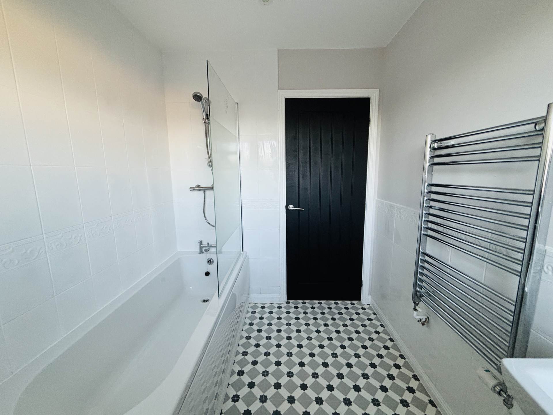 Minstead Avenue, Northwood, Image 21