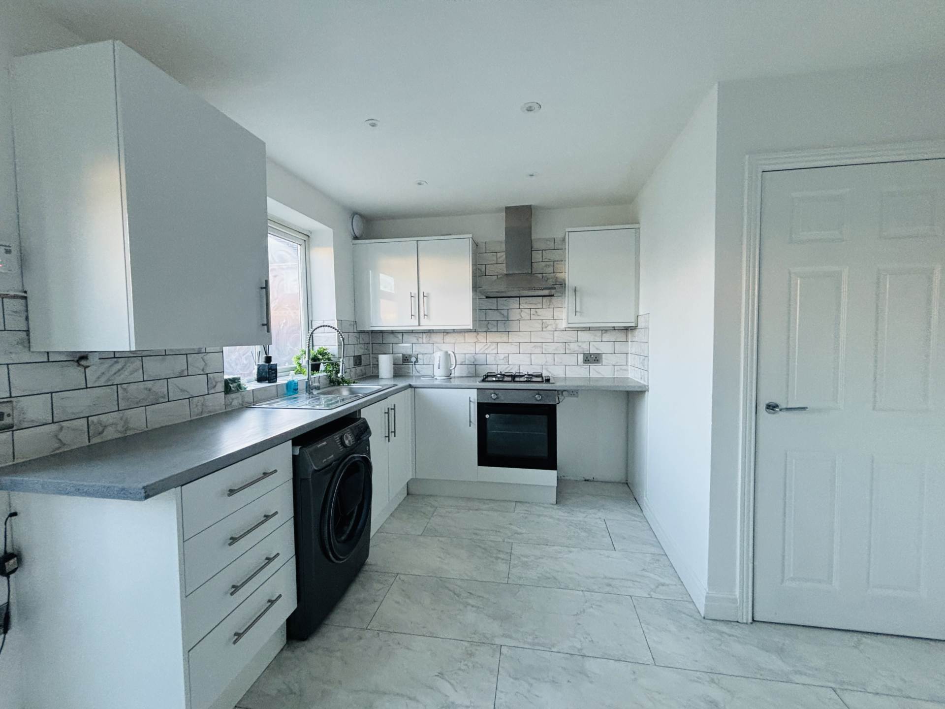 Minstead Avenue, Northwood, Image 3