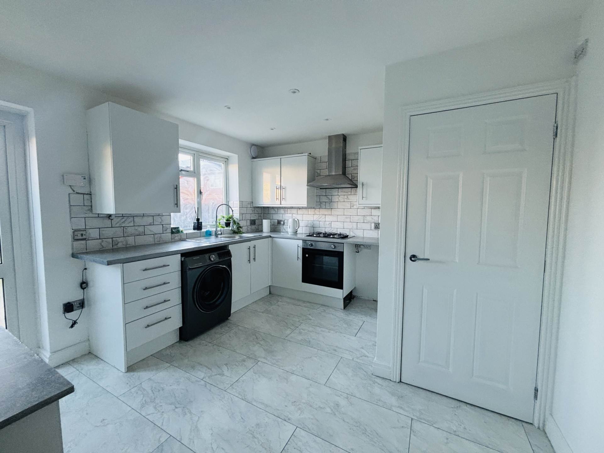 Minstead Avenue, Northwood, Image 7