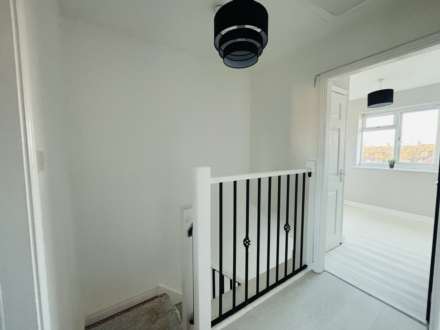 Minstead Avenue, Northwood, Image 10