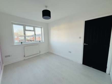 Minstead Avenue, Northwood, Image 14