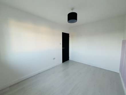 Minstead Avenue, Northwood, Image 15