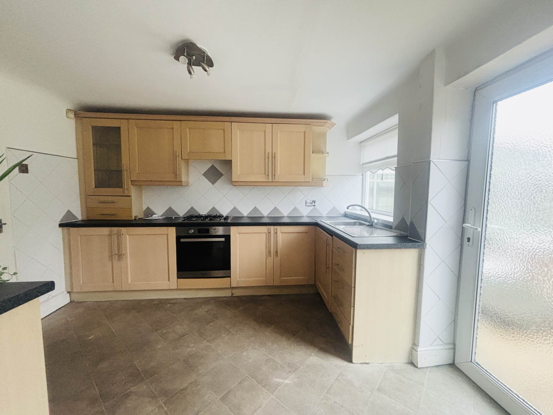 Cherryfield Drive, Southdene, Image 13