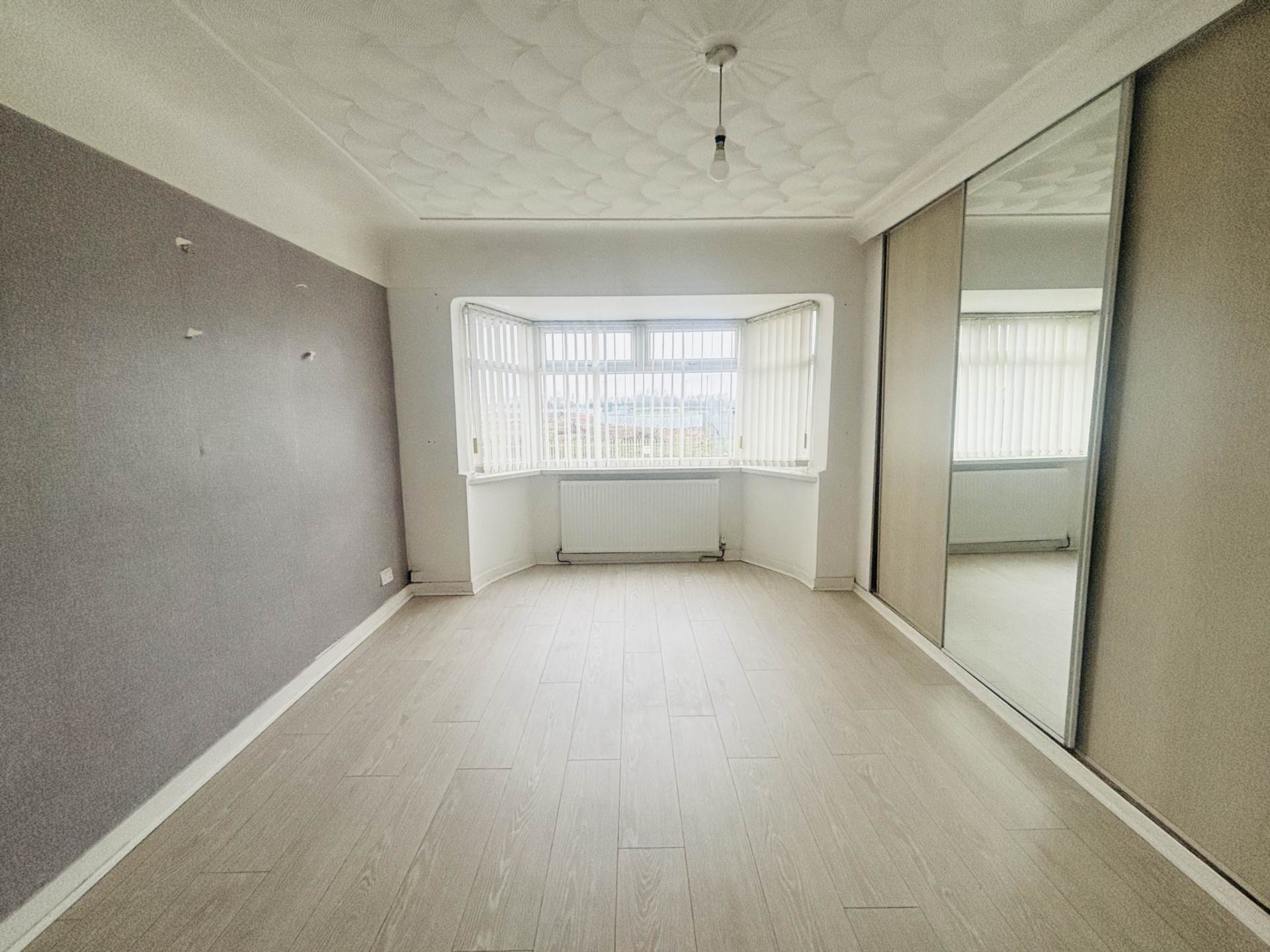 Cherryfield Drive, Southdene, Image 18