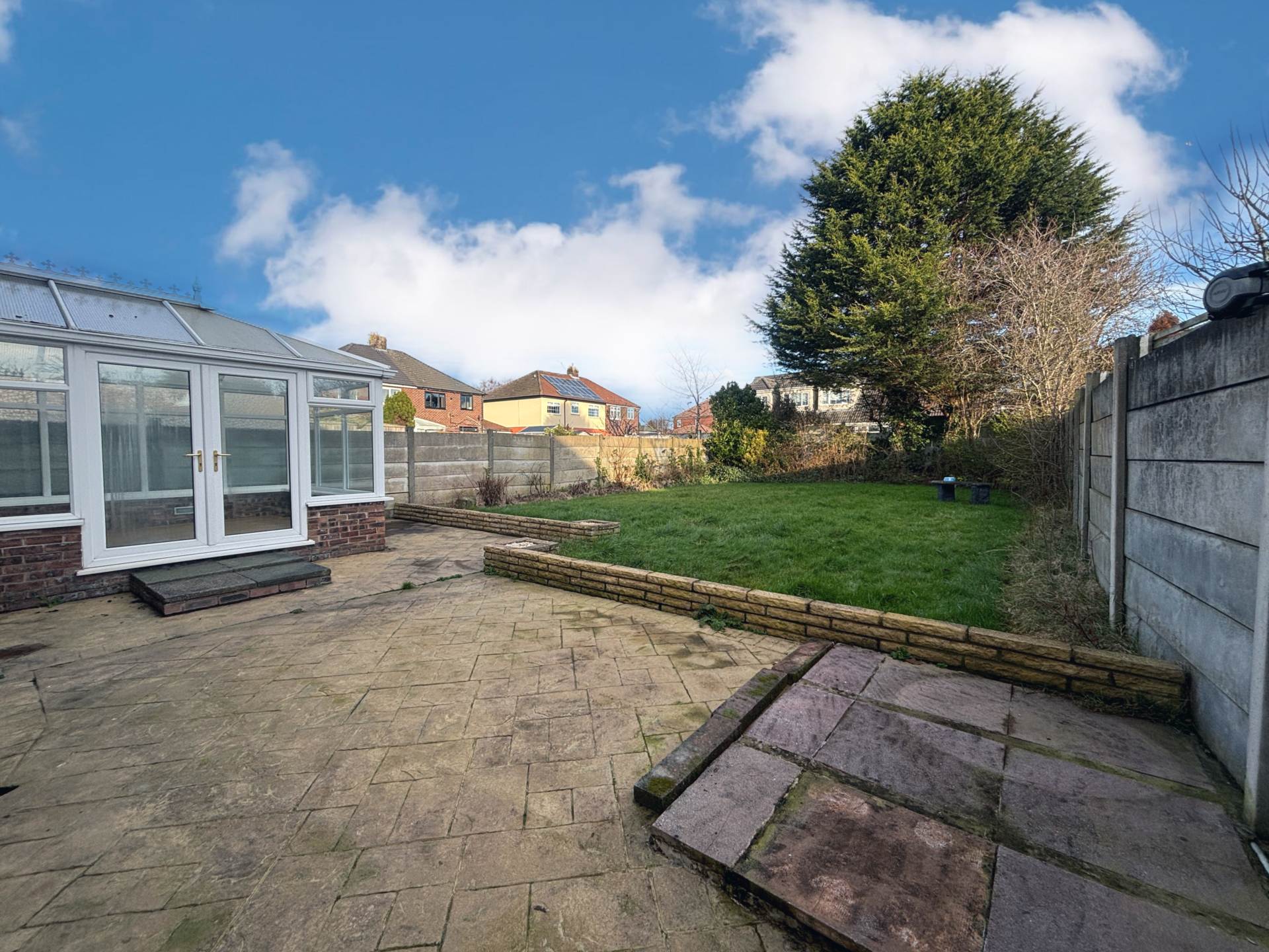 Cherryfield Drive, Southdene, Image 24