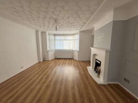 Cherryfield Drive, Southdene, Image 3