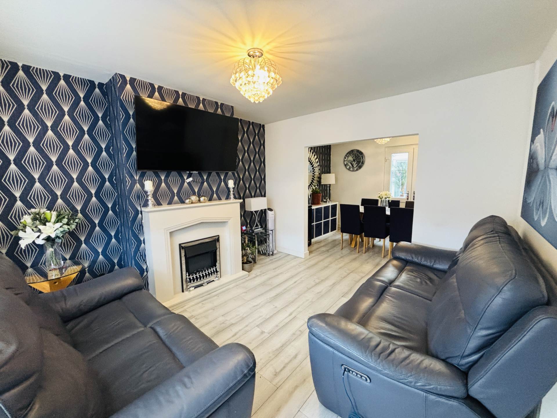 Wellfield Avenue, Southdene, Image 2