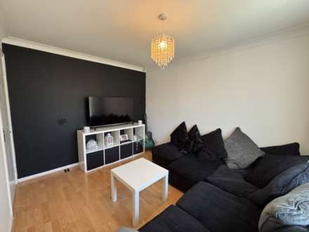 St Christophers Drive, Huyton, Image 10