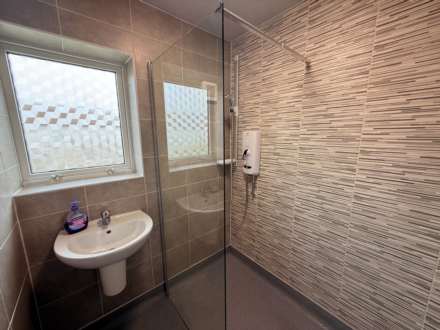 Westhead Close, Northwood, Image 10